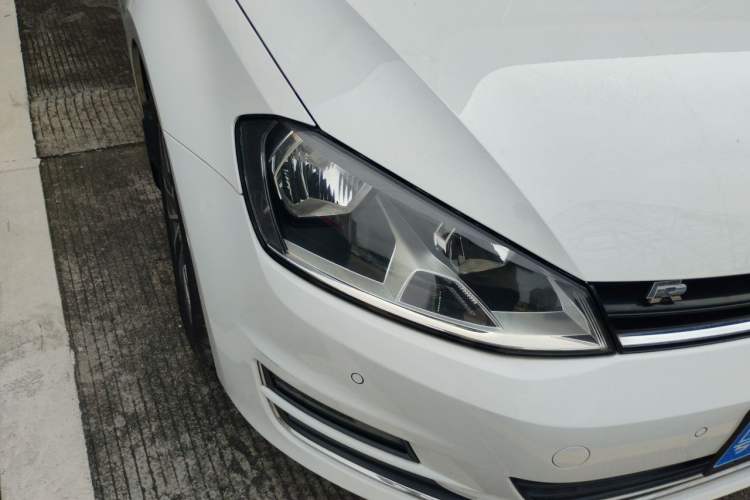 Used Volkswagen Golf 2017 230TSI Automatic Luxury Million-Vehicle Commemorative Edition Right Front Headlight