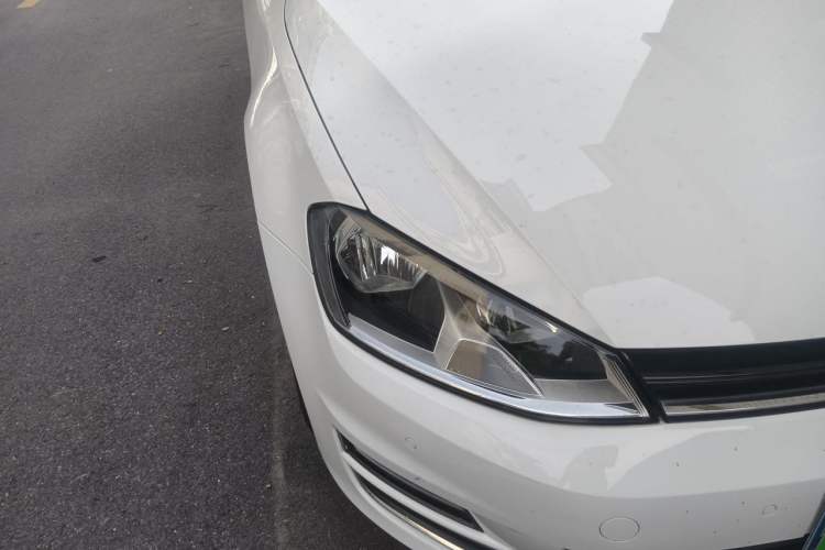 Used Volkswagen Golf 2017 230TSI Automatic Luxury Million-Vehicle Commemorative Edition Right Front Headlight