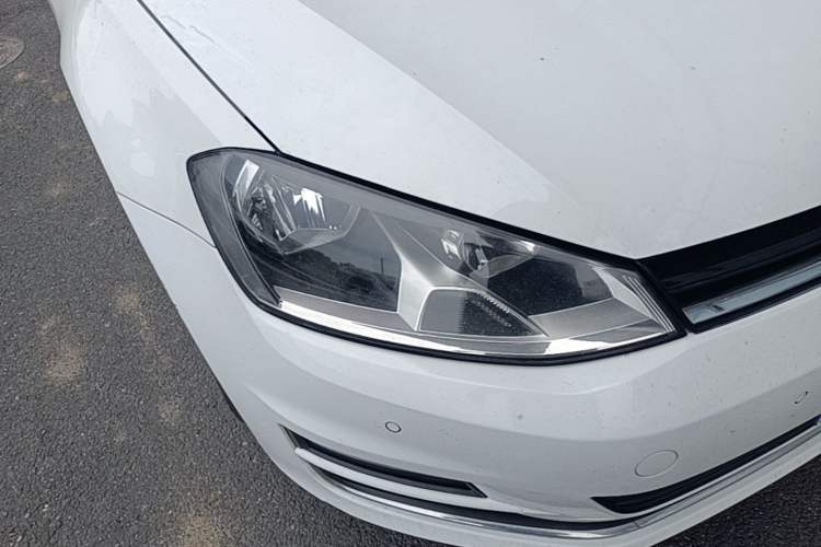 Used Volkswagen Golf 2017 230TSI Automatic Luxury Million-Vehicle Commemorative Edition Right Front Headlight