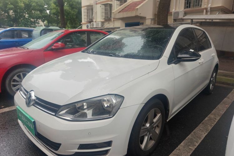 Used Volkswagen Golf 2017 1.6L Automatic Comfort Million-Vehicle Anniversary Edition Right Front Headlight