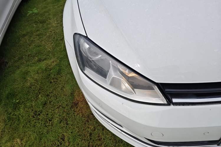 Used Volkswagen Golf 2017 230TSI Automatic Luxury Million-Vehicle Commemorative Edition Right Front Headlight