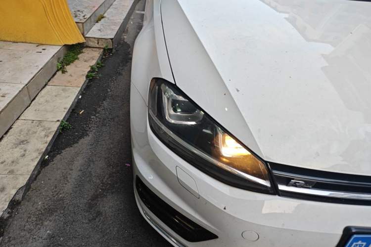 Used Volkswagen Golf 2017 280TSI Automatic R-Line Million-Vehicle Commemorative Edition Right Front Headlight