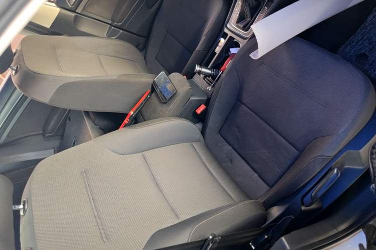 Used Volkswagen Golf 2017 230TSI Automatic Comfort Edition – Celebrating Milestone of One Million Units Right Front Seat