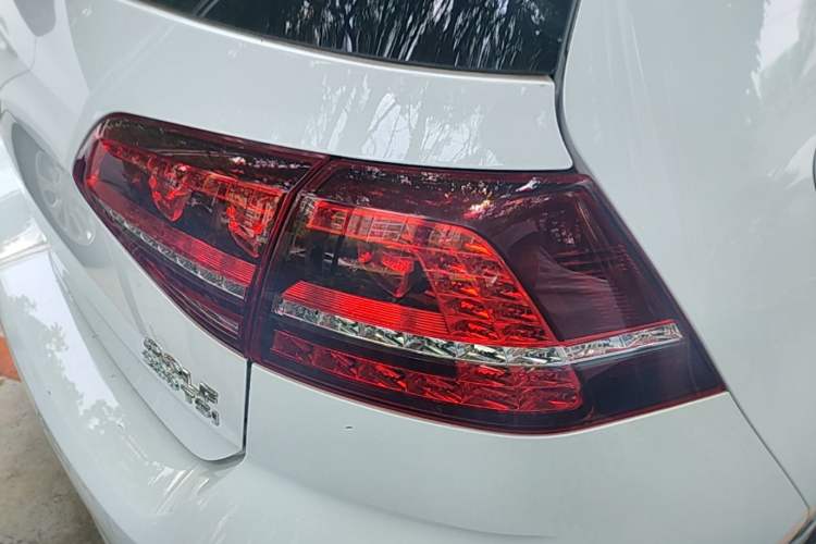 Used Volkswagen Golf 2017 230TSI Automatic Luxury Million-Vehicle Commemorative Edition Right Rear Taillight