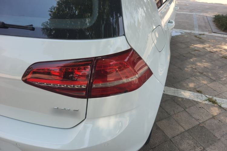 Used Volkswagen Golf 2017 230TSI Automatic Comfort Edition – Celebrating Milestone of One Million Units Right Rear Taillight