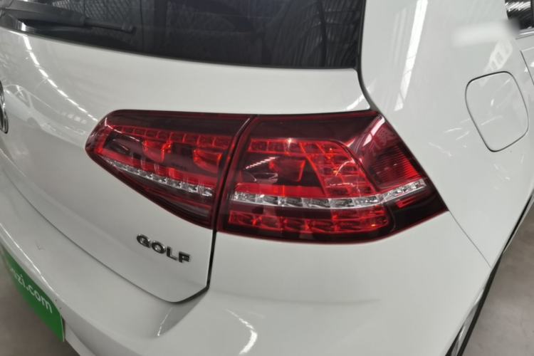 Used Volkswagen Golf 2017 1.6L Automatic Comfort Million-Vehicle Anniversary Edition Right Rear Taillight