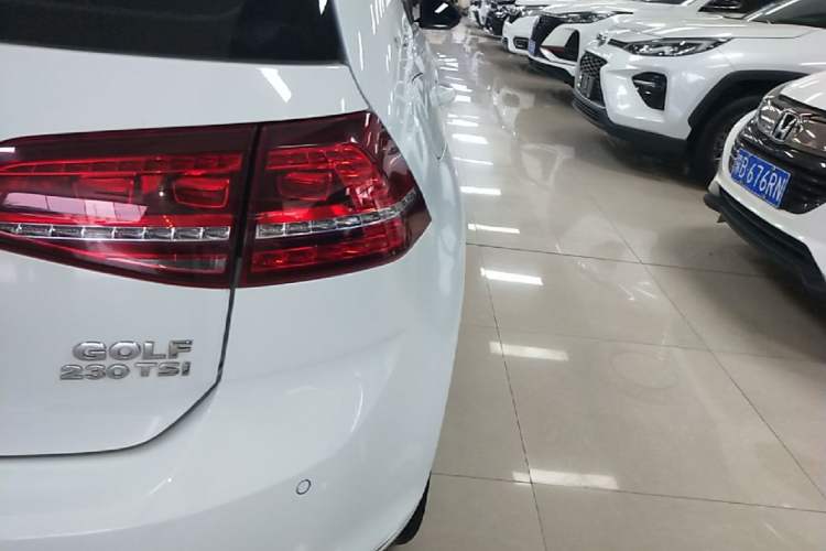 Used Volkswagen Golf 2017 230TSI Automatic Luxury Million-Vehicle Commemorative Edition Right Rear Taillight