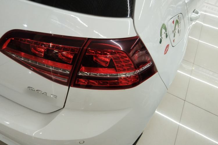 Used Volkswagen Golf 2017 230TSI Automatic Comfort Edition – Celebrating Milestone of One Million Units Right Rear Taillight