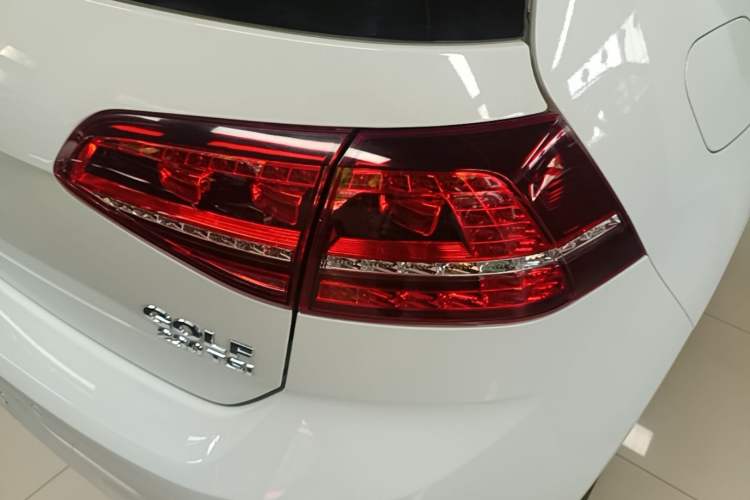 Used Volkswagen Golf 2017 230TSI Automatic Luxury Million-Vehicle Commemorative Edition Right Rear Taillight