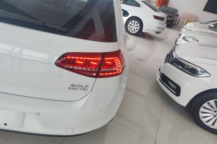 Used Volkswagen Golf 2017 230TSI Automatic Comfort Edition – Celebrating Milestone of One Million Units Right Rear Taillight