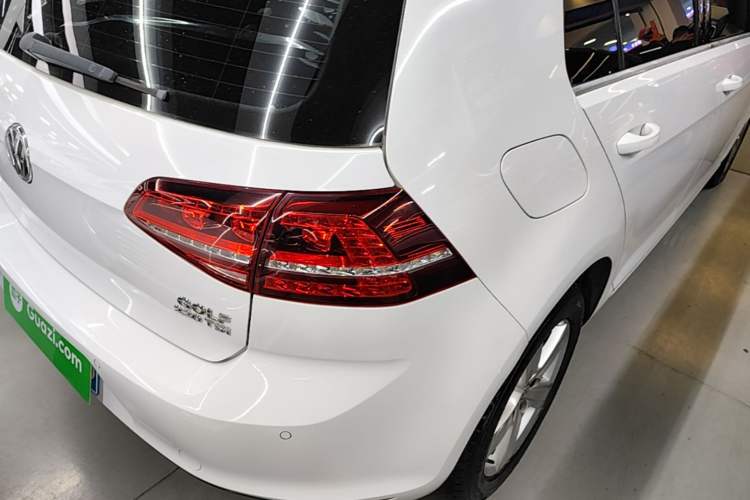 Used Volkswagen Golf 2017 230TSI Automatic Comfort Edition – Celebrating Milestone of One Million Units Right Rear Taillight