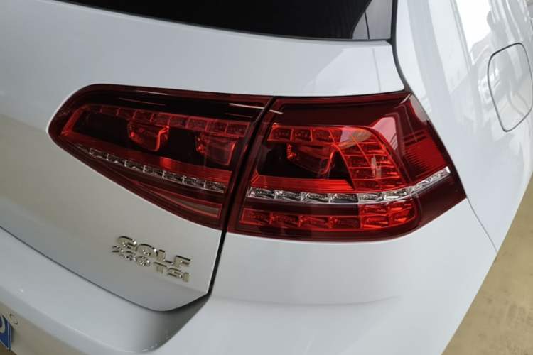 Used Volkswagen Golf 2017 230TSI Automatic Luxury Million-Vehicle Commemorative Edition Right Rear Taillight