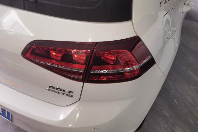 Used Volkswagen Golf 2017 230TSI Automatic Comfort Edition – Celebrating Milestone of One Million Units Right Rear Taillight