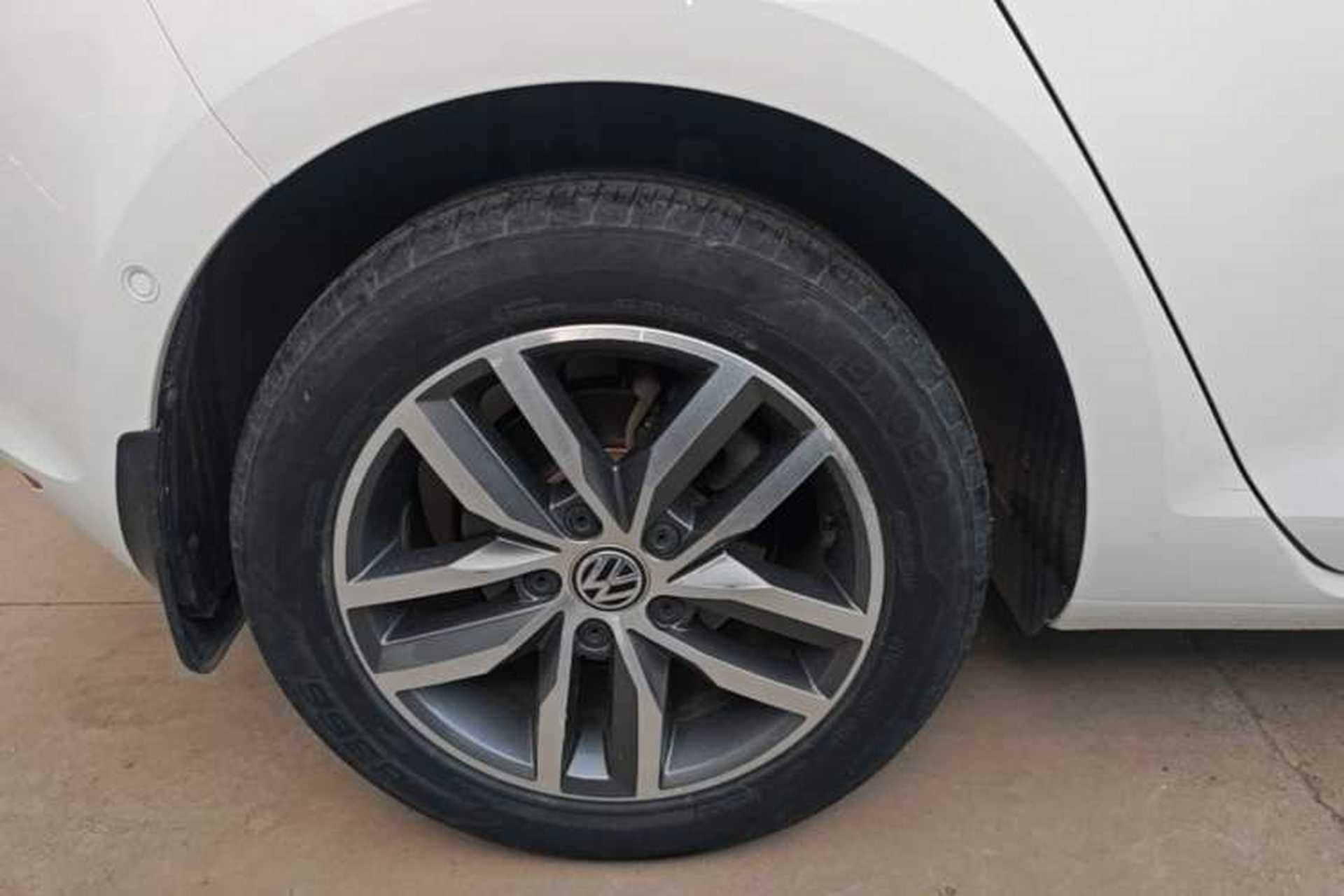 Used Volkswagen Golf 2017 230TSI Automatic Luxury Million-Vehicle Commemorative Edition Right Rear Wheel Hub