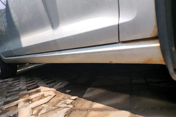 Used Volkswagen Golf 2017 230TSI Automatic Luxury Million-Vehicle Commemorative Edition Right Side Sill