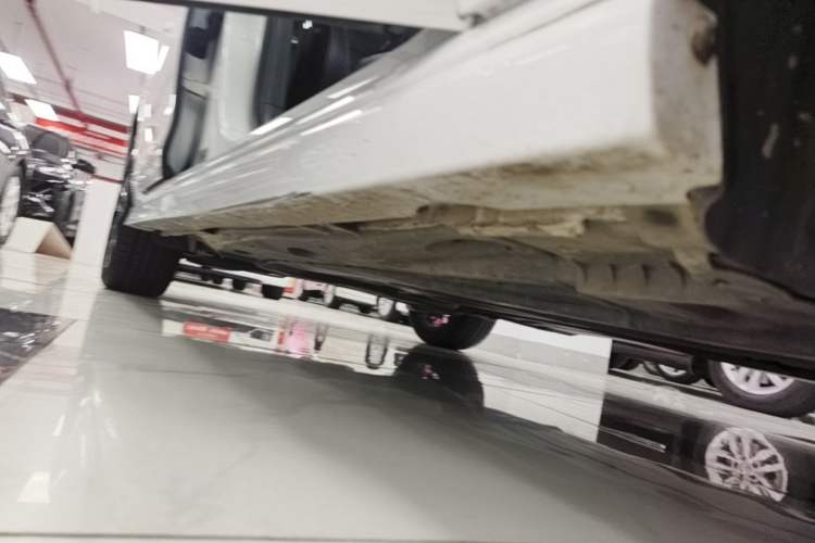 Used Volkswagen Golf 2017 280TSI Automatic R-Line Million-Vehicle Commemorative Edition Right Side Sill