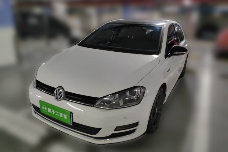 Used Volkswagen Golf 2017 230TSI Automatic Luxury Million-Vehicle Commemorative Edition Guazi used car, China used car export, Used car for sale, Used  cars, Cheapest cars for sale