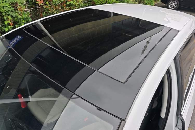 Used Volkswagen Golf 2017 230TSI Automatic Luxury Million-Vehicle Commemorative Edition Roof