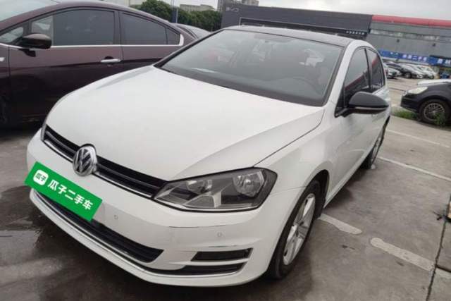 Used Volkswagen Golf 2017 1.6L Automatic Comfort Million-Vehicle Anniversary Edition