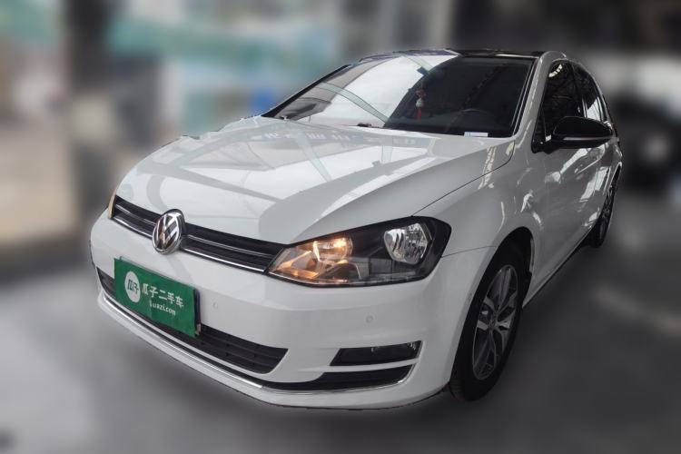 Używany Volkswagen Golf 2017 230TSI Automatic Luxury Million-Vehicle Commemorative Edition Guazi used car, China used car export, Used car for sale, Used cars, Cheapest cars for sale