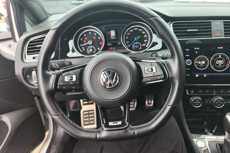 Used Volkswagen Golf 2017 2.0TSI R Steering Wheel
