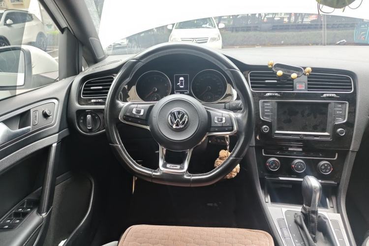 Used Volkswagen Golf 2017 280TSI Automatic R-Line Million-Vehicle Commemorative Edition Steering Wheel