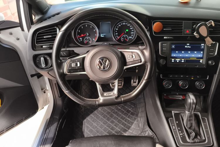 Used Volkswagen Golf 2017 280TSI Automatic R-Line Million-Vehicle Commemorative Edition Steering Wheel