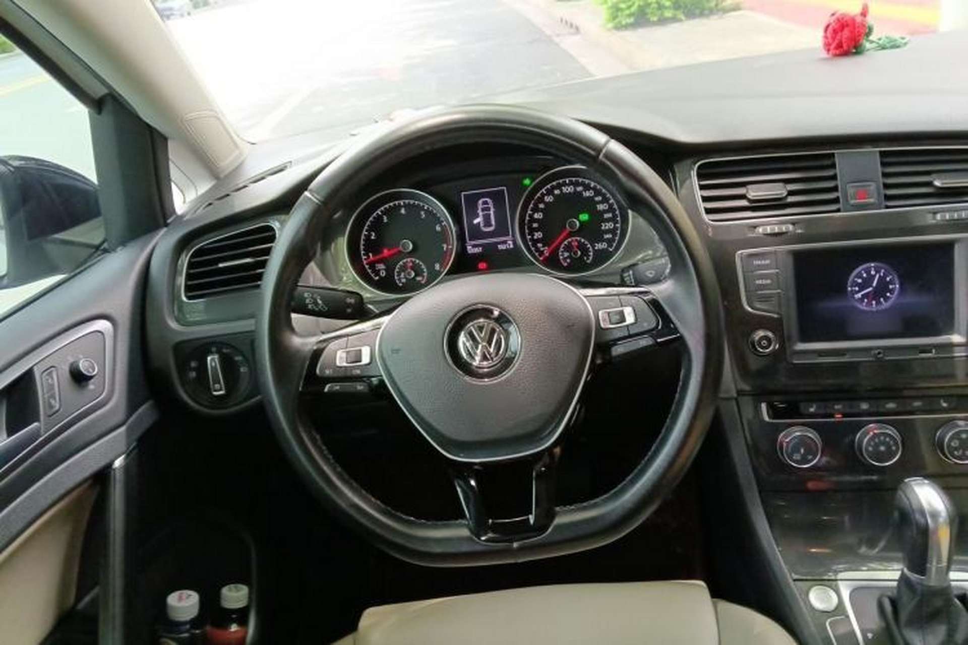 Used Volkswagen Golf 2017 230TSI Automatic Luxury Million-Vehicle Commemorative Edition Steering Wheel
