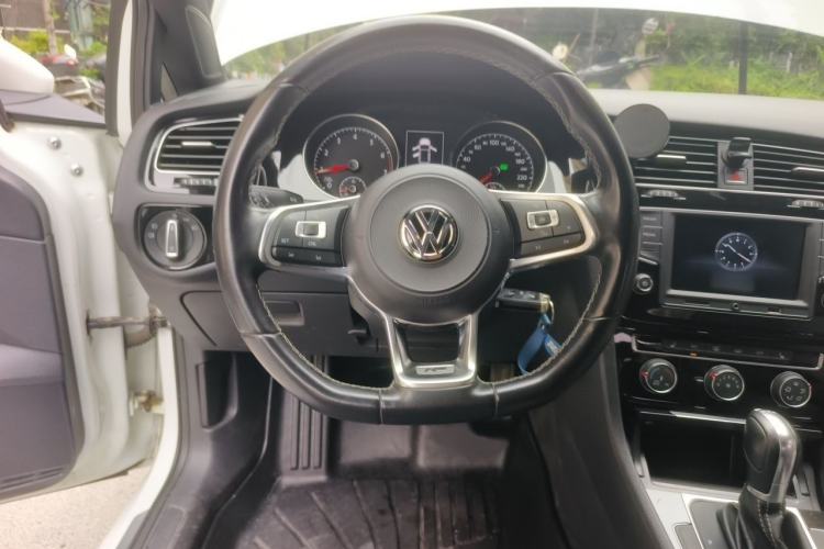 Used Volkswagen Golf 2017 280TSI Automatic R-Line Million-Vehicle Commemorative Edition Steering Wheel