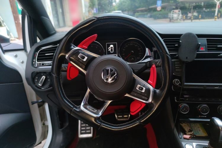 Used Volkswagen Golf 2017 280TSI Automatic R-Line Million-Vehicle Commemorative Edition Steering Wheel