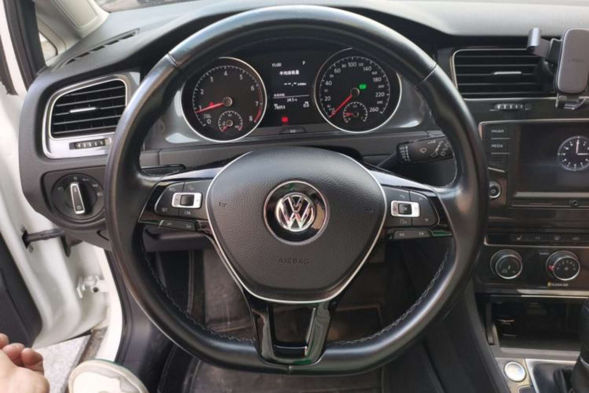 Used Volkswagen Golf 2017 230TSI Automatic Luxury Million-Vehicle Commemorative Edition Steering Wheel