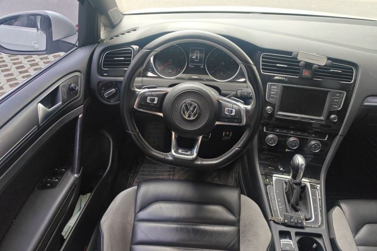 Used Volkswagen Golf 2017 280TSI Automatic R-Line Million-Vehicle Commemorative Edition Steering Wheel