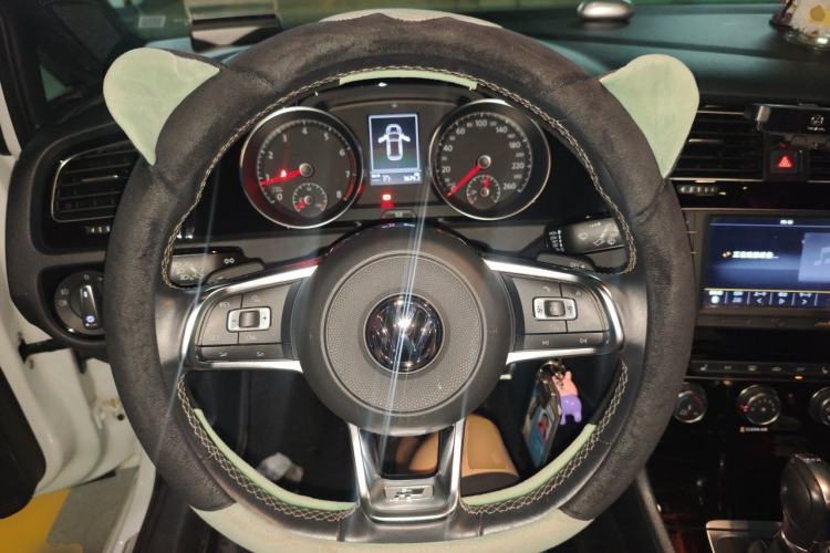 Used Volkswagen Golf 2017 280TSI Automatic R-Line Million-Vehicle Commemorative Edition Steering Wheel