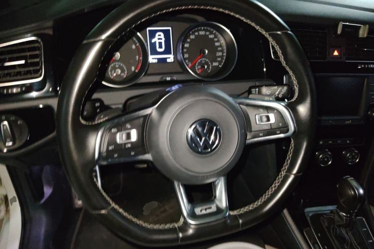 Used Volkswagen Golf 2017 280TSI Automatic R-Line Million-Vehicle Commemorative Edition Steering Wheel