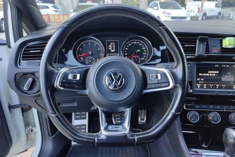 Used Volkswagen Golf 2017 280TSI Automatic R-Line Million-Vehicle Commemorative Edition Steering Wheel