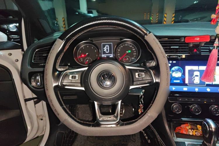 Used Volkswagen Golf 2017 280TSI Automatic R-Line Million-Vehicle Commemorative Edition Steering Wheel
