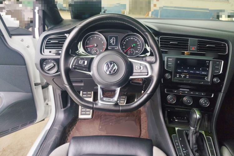 Used Volkswagen Golf 2017 280TSI Automatic R-Line Million-Vehicle Commemorative Edition Steering Wheel