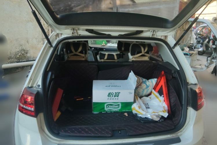 Used Volkswagen Golf 2017 230TSI Automatic Comfort Edition – Celebrating Milestone of One Million Units Trunk