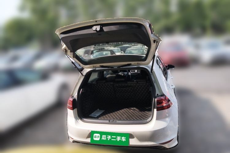 Used Volkswagen Golf 2017 280TSI Automatic R-Line Million-Vehicle Commemorative Edition Trunk