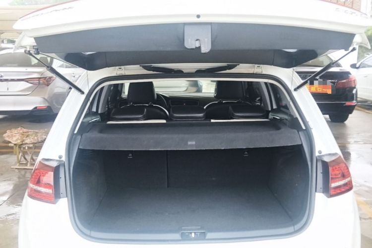 Used Volkswagen Golf 2017 230TSI Automatic Luxury Million-Vehicle Commemorative Edition Trunk
