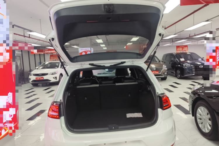Used Volkswagen Golf 2017 280TSI Automatic R-Line Million-Vehicle Commemorative Edition Trunk