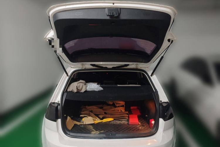 Used Volkswagen Golf 2017 230TSI Automatic Luxury Million-Vehicle Commemorative Edition Trunk