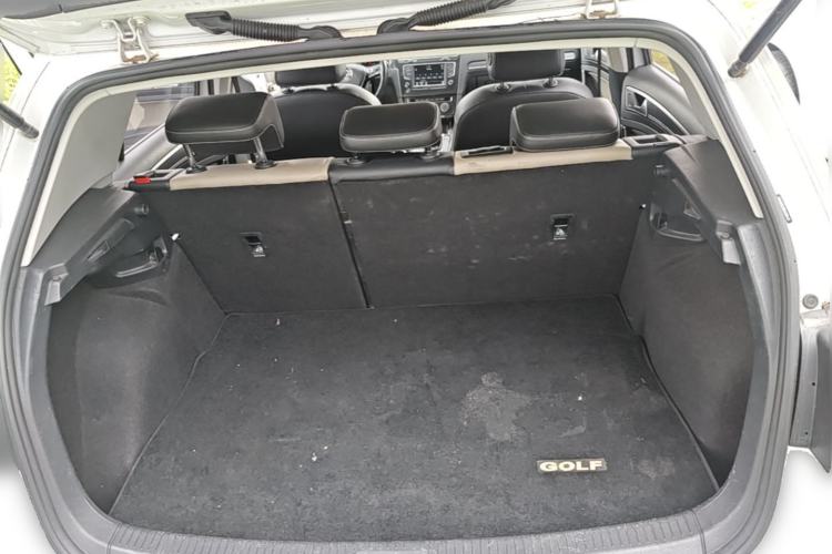 Used Volkswagen Golf 2017 230TSI Automatic Luxury Million-Vehicle Commemorative Edition Trunk
