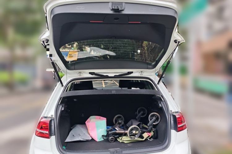 Used Volkswagen Golf 2017 1.6L Automatic Comfort Million-Vehicle Anniversary Edition Trunk