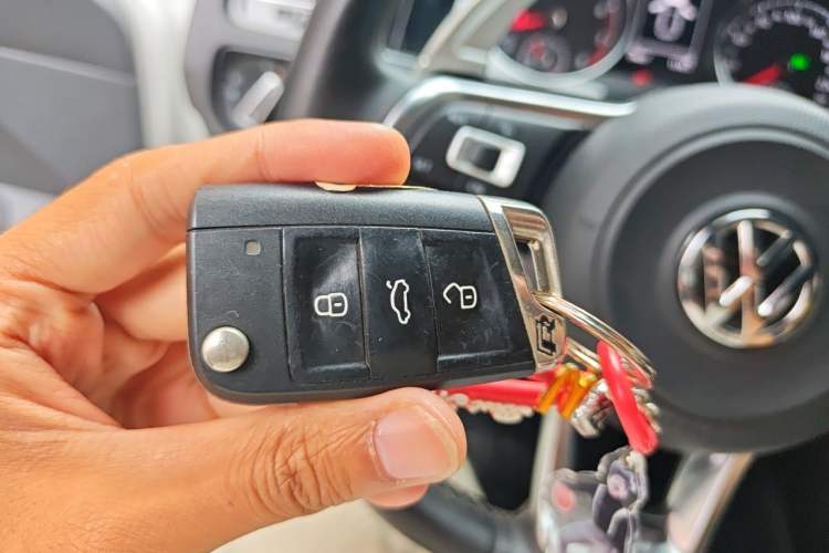 Used Volkswagen Golf 2017 280TSI Automatic R-Line Million-Vehicle Commemorative Edition Vehicle Key