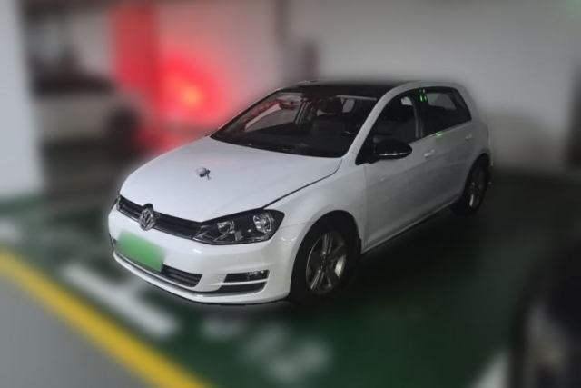 Used Volkswagen Golf 2017 1.6L Automatic Comfort Million-Vehicle Anniversary Edition