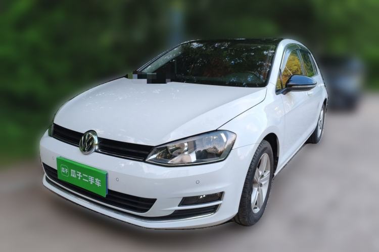 Used Volkswagen Golf 2017 230TSI Automatic Comfort Edition – Celebrating Milestone of One Million Units Guazi used car, China used car export, Used car for sale, Used cars, Cheapest cars for sale