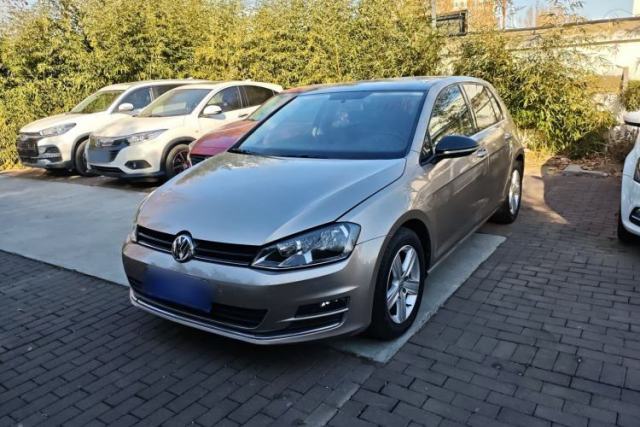 Used Volkswagen Golf 2017 1.6L Automatic Comfort Million-Vehicle Anniversary Edition