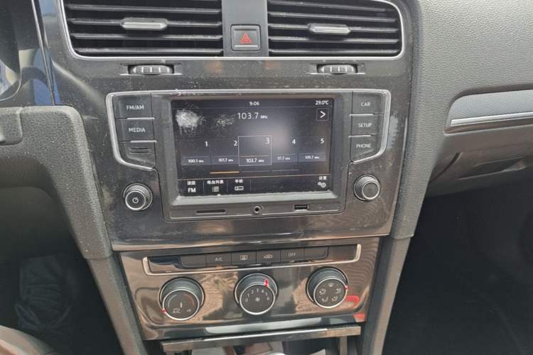 Used Volkswagen Golf 2017 230TSI Automatic Comfort Edition – Celebrating Milestone of One Million Units Audio And AC Panel