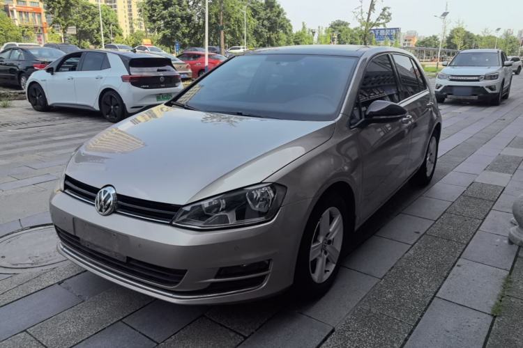 Volkswagen Golf 2017 1.6L Automatic Comfort Million-Vehicle Anniversary Edition usata Guazi used car, China used car export, Used car for sale, Used cars, Cheapest cars for sale